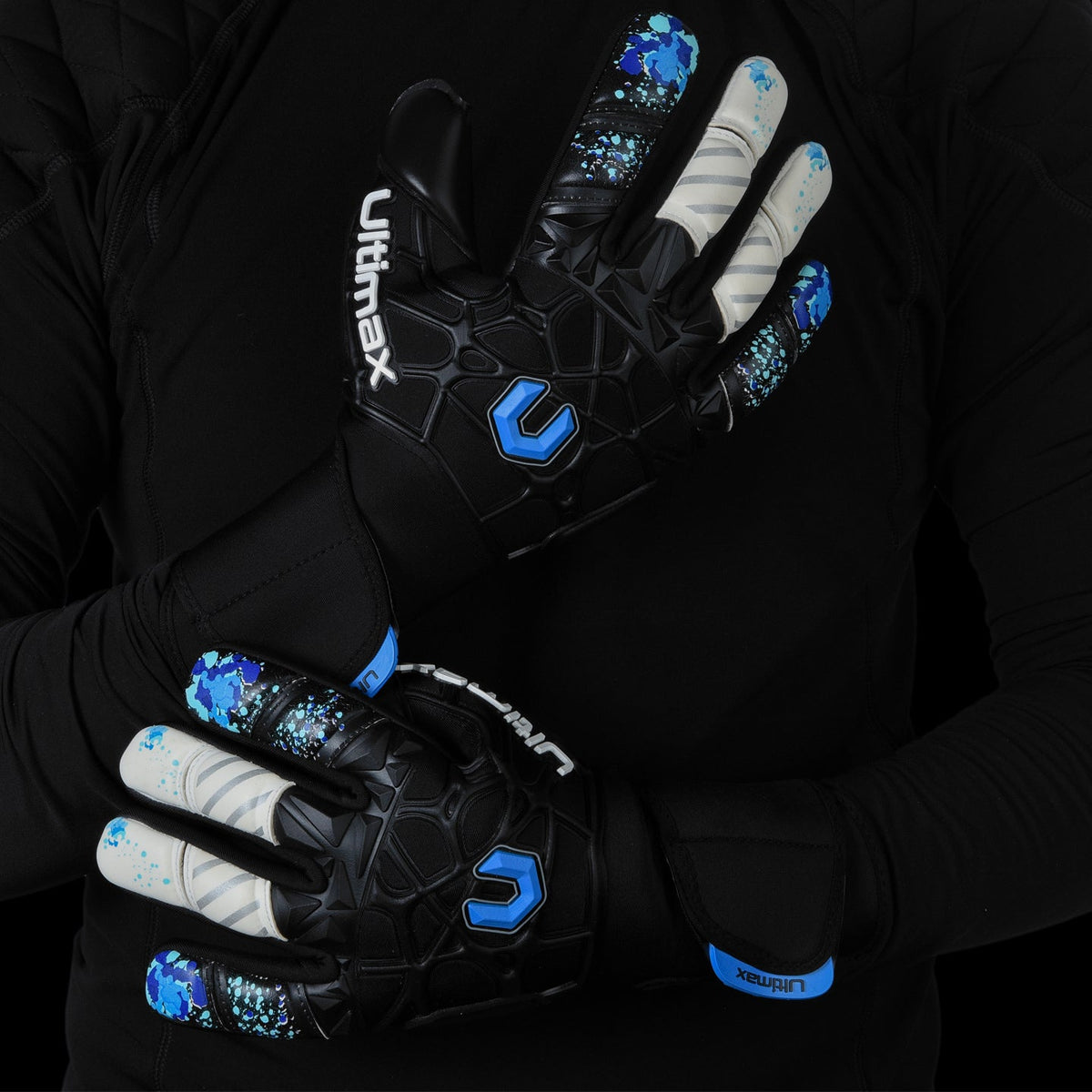 KAYLO NOIR – PRO+ MATCH GOALKEEPER GLOVES